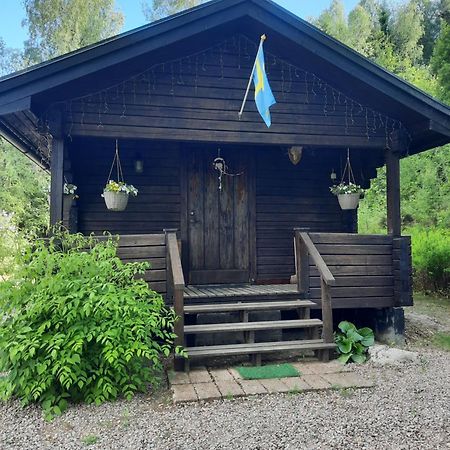 Gemuetliche Blockhuette Fuer Auszeit In Torsby Auf Einem Bauernhof Villa Exterior photo